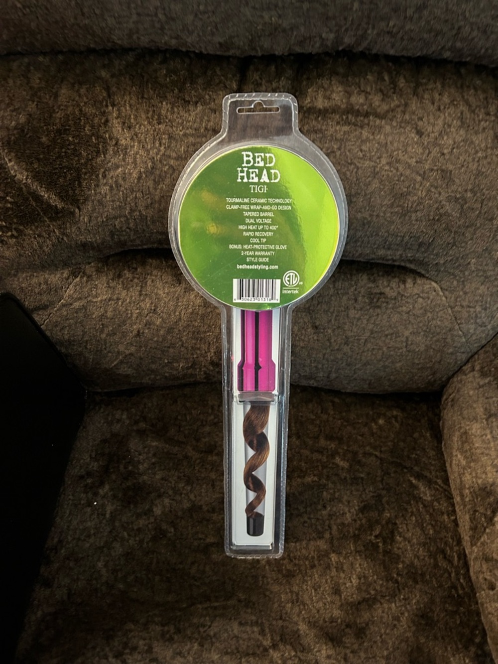 Bed Head Curlipops Tapered Styling Iron in Metallic Pink - Picture 2 of 3